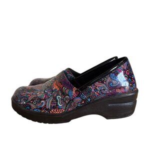 Easy Work Comfort Slip-On Clogs Size 7.5 – Multicolor Paisley Print Nursing Shoe